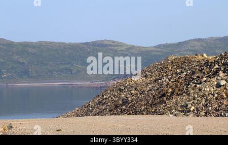 Paesaggi del nord sulle rive del Mare di Barents Foto Stock