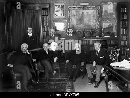 VERSAILLES, PARIGI, FRANCIA - 1919 - Ritratto dei principali leader alleati - noti allora come i "grandi quattro" - durante la Conferenza di pace di Parigi a Versailles in Foto Stock