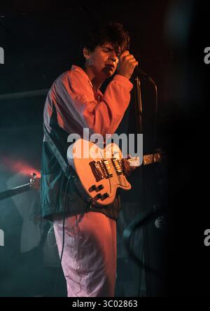 13 giugno 2019, Copenaghen, Danimarca: Copenaghen, Danimarca. 13 giugno 2019. Il cantante e compositore americano Omar Apollo esegue un concerto dal vivo all'Huset KBH di Copenaghen. (Foto di credito: Gonzales Photo - Joe Miller) (foto di credito: © Joe Miller/Gonzales Photo via ZUMA Press) Foto Stock