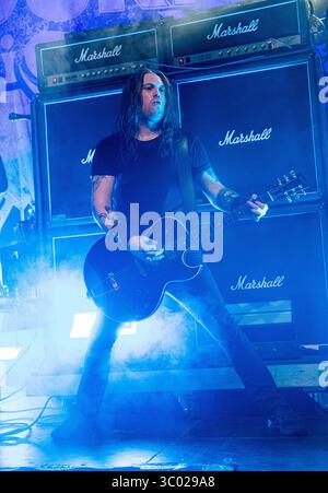 4 ottobre 2019, Copenaghen, Danimarca: Copenaghen, Danimarca. 4 ottobre 2019. La rock band australiana Airbourne esegue un concerto dal vivo all'Amager Bio di Copenaghen. Qui il chitarrista Matt Harrison viene visto dal vivo sul palco. (Credito fotografico: Gonzales Photo - Nikolaj Bransholm) (immagine di credito: © Nikolaj Bransholm/Gonzales Photo via ZUMA Press) Foto Stock