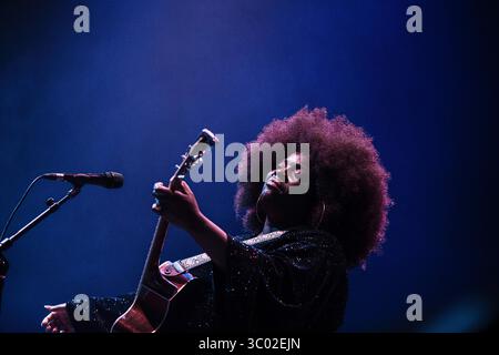 18 novembre 2019, Frederiksber, Danimarca: Copenaghen, Danimarca. 18 novembre 2019. La cantante e cantautrice inglese Yola esegue un concerto dal vivo al KB Hallen di Frederiksberg. (Credito fotografico: Gonzales Photo - Peter Troest) (credito immagine: © Peter Troest/Gonzales Photo via ZUMA Press) Foto Stock