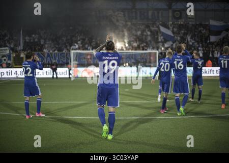 5 maggio 2017 - Farum, Inghilterra, Danimarca - Danimarca, Farum, 5 maggio 2017. Federico Santander (19) dell'FC Copenhagen celebra il dodicesimo titolo danese del FC Copenhagen dopo un pareggio nel 1-1 contro l'FC Nordsjealland al Right to Dream Park di Farum (immagine di credito: © Samy Khabthani/Gonzales foto via ZUMA Press) Foto Stock