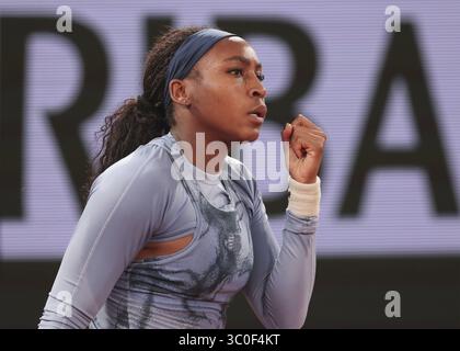 Il tennista americano Coco Gauff festeggia all'Open di Francia 2025, Roland Garros, Parigi, Francia Foto Stock