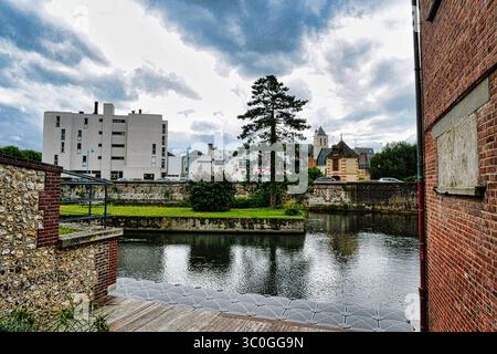 Pont-Audemer, la Venise normande : le bras nord de la Risle Foto Stock