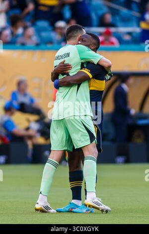 Miami, Florida - 16 giugno: Portiere Agustin Marchesin e Luis Advincula del Boca Juniors durante la partita della Coppa del mondo per club FIFA 2025 tra il Boca Junio Foto Stock