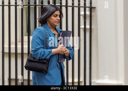 Downing Street, Londra, Regno Unito. 22 luglio 2025. Shabana Mahmood, Lord Cancelliere e Segretario di Stato per la giustizia, partecipa alla riunione settimanale del Gabinetto al 10 di Downing Street. Crediti: Amanda Rose/Alamy Live News Foto Stock