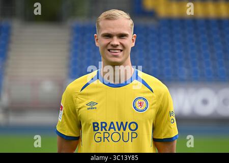 22 luglio 2025, bassa Sassonia, Brunswick: Calcio: Bundesliga 2, servizio fotografico Eintracht Braunschweig. Louis Breunig di Braunschweig. Foto: Swen Pförtner/dpa Foto Stock