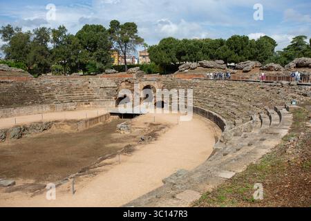 L'anfiteatro di Mérida è un anfiteatro romano situato nella colonia romana di Emerita Augusta, l'attuale Mérida, capitale della provincia romana Foto Stock