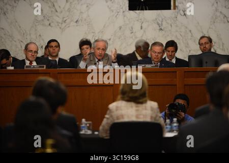 19 settembre 2013 - Washington, Distretto di Columbia, Stati Uniti - 19/9/13- Capitol Hill- Washington DC..Caroline Kennedy va davanti al Comitato per le relazioni estere del Senato degli Stati Uniti per essere interrogata, in quanto stabiliscono se sarà la prossima ambasciatrice degli Stati Uniti in Giappone. (Immagine di credito: Christy Bowe/ZUMA Wire) Foto Stock