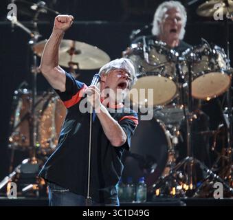 12 maggio 2011 - St. Paul, Minnesota, Stati Uniti - Bob Seger e la Silver Bullet Band in esibizione all'Xcel Energy Center di St. Paul..IN QUESTA FOTO si esibisce Bob Seger. (Immagine di credito: Marlin Levison/Minneapolis Star Tribune/TNS via cavo ZUMA) Foto Stock