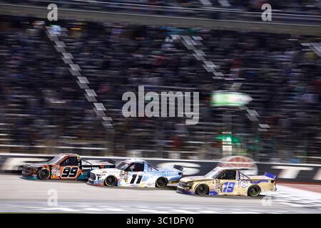 COREY HEIM (11), pilota della NASCAR Craftsman Truck Series, vince il SpeedyCash.com 250 a Fort Worth, Texas. Foto Stock