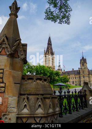 Vista dal basso del Parlamento del Canada West Block da Wellington Street, Ottawa, Ontario, Canada Foto Stock