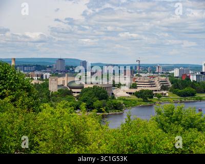 Vista del Museo canadese di storia di Gatineau, Québec, Canada e del fiume Ottawa. Foto Stock