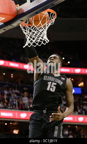 20 febbraio 2019: Georgetown Hoyas Center (15) Jessie Govan sbatte durante una partita di pallacanestro maschile NCAA tra Georgetown Hoyas e Villanova Wildcats alla Capital One Arena di Washington D.C. Justin Cooper/CSM(Credit Image: &Copy; Justin Cooper/CSM via ZUMA Wire) Foto Stock
