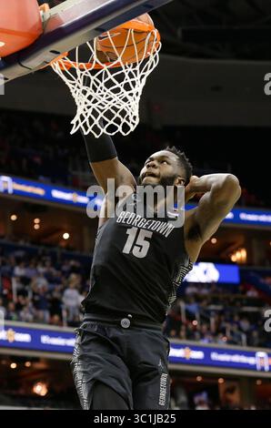 20 febbraio 2019: Georgetown Hoyas Center (15) Jessie Govan sbatte durante una partita di pallacanestro maschile NCAA tra Georgetown Hoyas e Villanova Wildcats alla Capital One Arena di Washington D.C. Justin Cooper/CSM(Credit Image: &Copy; Justin Cooper/CSM via ZUMA Wire) Foto Stock