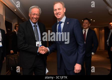 16 febbraio 2019 - Singapore - 16 febbraio 2019 - Singapore - il Segretario alla difesa degli Stati Uniti Patrick M. Shanahan ospita un incontro con il Ministro della difesa per Singapore, ng Eng, Monaco di Baviera, Germania, febbraio. 15, 2019. (Immagine di credito: © DoD/ZUMA Wire/ZUMAPRESS.com) Foto Stock