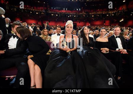 24 febbraio 2019 - Hollywood, California, Stati Uniti - dopo aver vinto l'Oscar per la musica scritta per il cinema (canzone originale), Lady Gaga durante gli Oscar o gli Oscar al Dolby Theatre di Hollywood. (Immagine di credito: © AMPAS/ZUMA Wire/ZUMAPRESS.com) Foto Stock