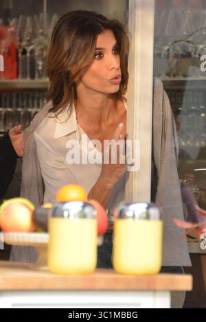 Claudio Mangiarotti copyright MILANO - Elisabetta Canalis è single a Milano. Ha rotto con il suo ragazzo Georgian. I due non si seguono più sui social media e non vivono più insieme a Los Angeles. Elisabetta Canalis è a Milano per filmare uno spot per una nota acqua e bibita. Archivio non estraneo. Foto Claudio Mangiarotti credito: Independent Photo Agency Srl/Alamy Live News Foto Stock