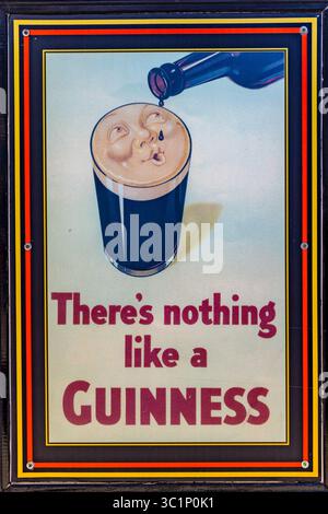 Guinness Advertisement, Dublino, Repubblica d'Irlanda, Europa Foto Stock