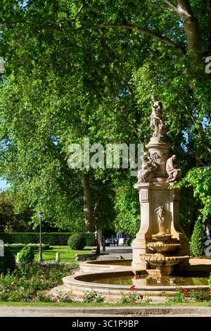 Fontana di Apollo o le quattro stagioni, Paseo del Prado, Madrid, Spagna. Foto Stock