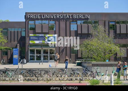 Rostlaube, Freie Universität, Habelschwerdter Allee, Dahlem, Steglitz-Zehlendorf, Berlin, Deutschland *** Rostlaube, Free University, Habelschwerdter Allee, Dahlem, Steglitz Zehlendorf, Berlino, Germania Foto Stock