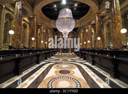 2 aprile 2019 - Londra, Regno Unito - interni all'esclusivo evento di lancio della Gringotts Wizarding Bank - una nuova espansione alla Warner Bros Studio Tour London â€“ The Making of Harry Potter ai Warner Bros Studios (immagine di credito: © Keith Mayhew/SOPA Images via ZUMA Wire) Foto Stock