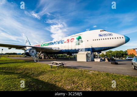 28 giugno 2016 - Stoccolma, Svezia - Stoccolma, Arlanda, Svezia - The Jumbo Stay (Jumbohostel), un ostello che è un aereo di linea Boeing 747 convertito. Si trova all'ingresso dell'aeroporto Arlanda di Stoccolma. (Immagine di credito: © Edwin Remsberg / Vwpics/VW Pics via cavo ZUMA) Foto Stock