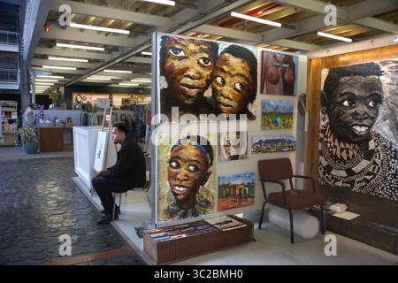 30 settembre 2018 - Sud Africa - mercato dell'officina Red Shed. Bancarelle nel V&A Shopping Center, città del Capo, Waterfront South Africa. (Immagine di credito: © Sergi Reboredo/ZUMA Wire) Foto Stock