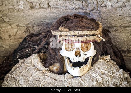17 maggio 2011 - nasca, Ica, Perù - Una mummia al Cimitero di Chauchilla (Cementerio de Chauchilla) fu scoperta nel 1920 a nasca. (Immagine di credito: © Ricardo Ribas/immagini SOPA tramite cavo ZUMA) Foto Stock