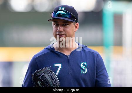 26 giugno 2019: Il lanciatore titolare dei Seattle Mariners Marco Gonzales n. 7 prima della partita di baseball della Major League tra i Milwaukee Brewers e i Seattle Mariners al Miller Park di Milwaukee, WISCONSIN. John Fisher/CSM(immagine di credito: &Copy; John Fisher/CSM tramite cavo ZUMA) Foto Stock