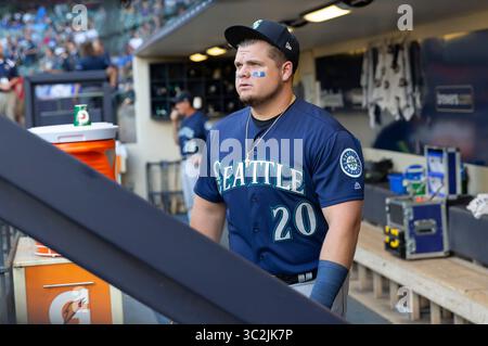 26 giugno 2019: Prima base dei Seattle Mariners Daniel Vogelbach n. 20 prima della partita di baseball della Major League tra i Milwaukee Brewers e i Seattle Mariners al Miller Park di Milwaukee, WISCONSIN. John Fisher/CSM(immagine di credito: &Copy; John Fisher/CSM tramite cavo ZUMA) Foto Stock
