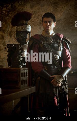 Ben-Hur è un film del 2016 diretto da Timur Bekmambetov e scritto da Keith Clarke e John Ridley. È il quinto adattamento cinematografico del romanzo del 1880 Ben-Hur: A tale of the Christ di Lew Wallace e la terza versione prodotta dalla Metro-Goldwyn-Mayer. Foto Stock