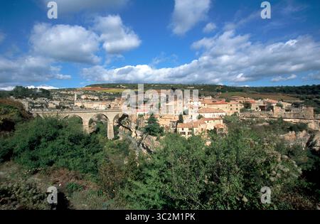 29 ottobre 2003: Lo storico villaggio cataro fortificato di Minerve, Herault 34, Languedoc-Roussillon, Francia Foto Stock