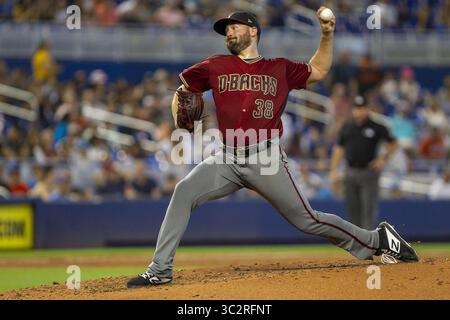 28 luglio 2019, Miami, Florida, Stati Uniti: Il lanciatore degli Arizona Diamondbacks Robbie Ray (38) lancia un pitch nel secondo inning contro i Miami Marlins domenica 28 luglio 2019 al Marlins Park di Miami, Flag. (Credit Image: © TNS via ZUMA Wire) Foto Stock