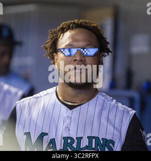 28 luglio 2019, Miami, Florida, Stati Uniti: Miami Marlins ha lasciato l'esterno Harold Ramirez (47) celebra il suo settimo fuoricampo inning in stile contro gli Arizona Diamondbacks domenica 28 luglio 2019 al Marlins Park di Miami, Flag. (Credit Image: © TNS via ZUMA Wire) Foto Stock