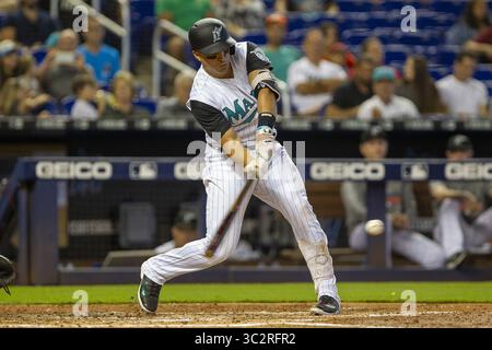 28 luglio 2019, Miami, FL, Stati Uniti: La terza base dei Miami Marlins Martin Prado (14) ha battuto nel secondo inning gli Arizona Diamondbacks domenica 28 luglio 2019 al Marlins Park di Miami, Flag. (Credit Image: © TNS via ZUMA Wire) Foto Stock