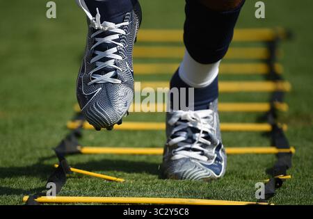 17 agosto 2019; Nashville TN, USA Crazy Designs durante la pre-partita tra i New England Patriots e i Tennessee Titans e il Nissan Stadium . (Credito fotografico obbligatorio: Steve Roberts/CSM)(immagine di credito: &Copy; Steve Roberts/Cal Sport Media/CSM tramite cavo ZUMA) Foto Stock