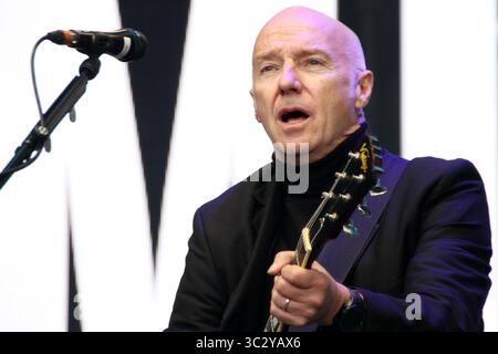 August 18, 2019, London, United Kingdom of Great Britain and Northern Ireland: Singer Midge Ure perfoming at the Rewind South Festival on August 18 2019 in Henley-on-Thames, England  (Credit Image: © Famous/Ace Pictures via ZUMA Press) Foto Stock