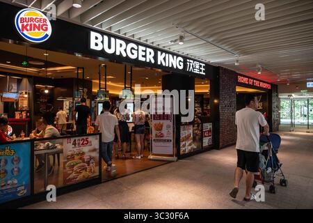 25 agosto 2019, Shanghai, Cina: Ristorante Burger King a Shanghai. (Immagine di credito: © Alex Tai/SOPA Images via ZUMA Wire) Foto Stock