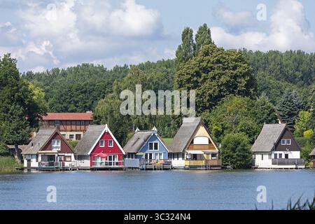 Case vacanza sul lago Mirow, Mirow, Meclemburgo, Meclemburgo-Pomerania occidentale, Germania Foto Stock