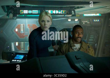 5 MARZO 2014 - HOLLYWOOD, STATI UNITI - PROMETHEUS (2012)..CHARLIZE THERON, IDRIS ELBA..RIDLEY SCOTT (DIR). (Immagine di credito: © Entertainment Pictures/ZUMA Press) Foto Stock