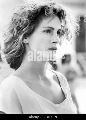 15 maggio 2020, Stati Uniti: Julia Roberts, Head and Shoulders Publicity Portrait for the Film, ''Sleeping with the Enemy''', 20th Century-Fox, 1991 (immagine di credito: © JT Vintage/Glasshouse via ZUMA Wire) Foto Stock