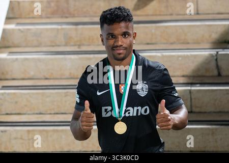 Caxias, Lisbona, Portogallo. 25 luglio 2025. Difensore sportivo portoghese DAVID MOREIRA (45) alla fine della partita per il Trofeu 5 Violinos tra Sporting e Villarreal all'Estadio Nacional (Credit Image: © Alexandre de Sousa/ZUMA Press Wire) SOLO PER USO EDITORIALE! Non per USO commerciale! Foto Stock