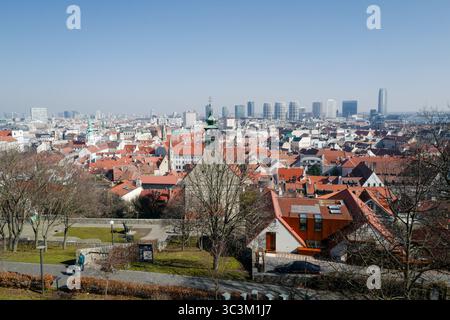 Bratislava Slovacchia, castelli, chiese, cattedrale di San Martino Foto Stock