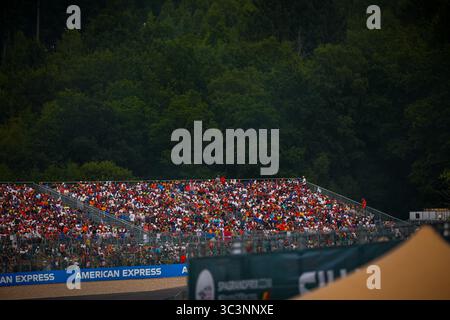 Public/Tifosi/fan/Grandstand, durante il GP del Belgio, Spa-Francorchamps 24-27 luglio 2025 Campionato del mondo di Formula 1 2025. Foto Stock