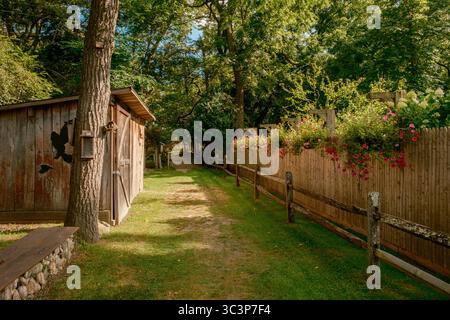 Un percorso alla Hoyt Farm Nature Preserve, Commack, Long Island, New York Foto Stock