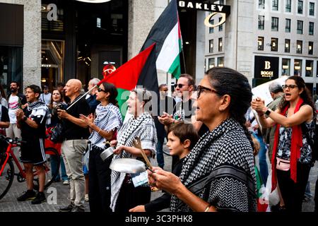 Milano, Italia. 26 luglio 2025. Ferma il genocidio in Palestina. Raduno pro-Palestina. Milano, Italia. 26 luglio 2025. Crediti: Uara/Alamy Live News Foto Stock