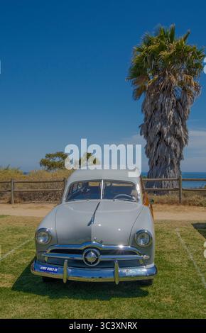 1949 Ford Woody all'8° Annual Naional Meeting e al 25° Annual Woodies at the Beach a Santa Barbara, California. Foto Stock