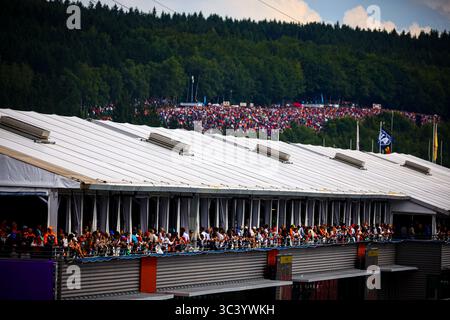 Public/Tifosi/fan/Grandstand, durante il GP del Belgio, Spa-Francorchamps 24-27 luglio 2025 Campionato del mondo di Formula 1 2025. Foto Stock