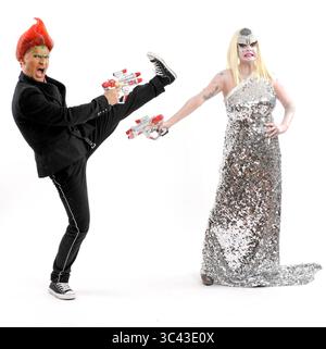 Louie Spence e Gail Porter ad una chiamata per il National AIDS Trust Wig Party a Londra - 3 ottobre 2010 Foto Stock